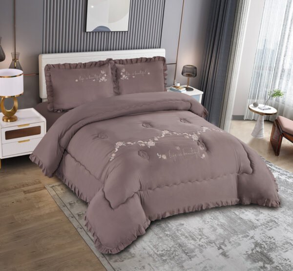 Luxury Towel Embroidery Quilted Bedspread Set