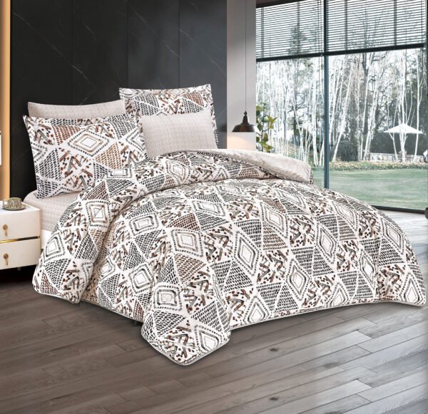 8fe35f6866fc332fb8eecb961356bfac 6-Piece Floral Comforter Set with Fitted Sheet