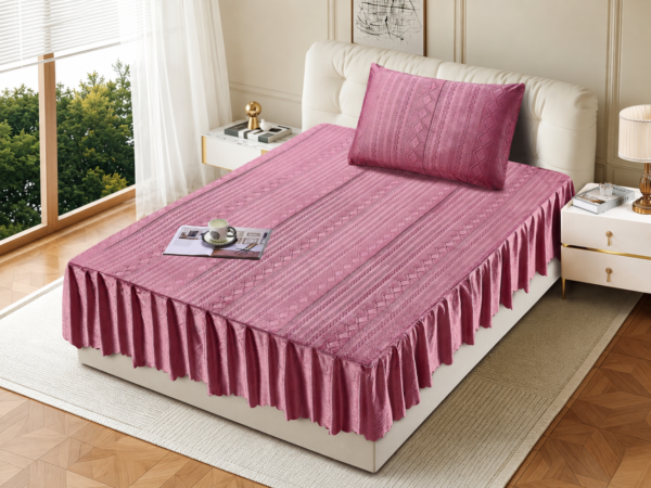 4 2-Piece Crystal Velvet Jacquard Bed Skirt Set
