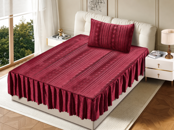 7 2-Piece Crystal Velvet Jacquard Bed Skirt Set