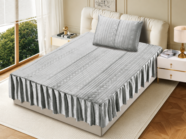 9 2-Piece Crystal Velvet Jacquard Bed Skirt Set